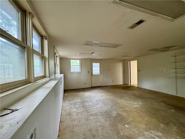 7311 Stearns Street, Shawnee, KS 66203