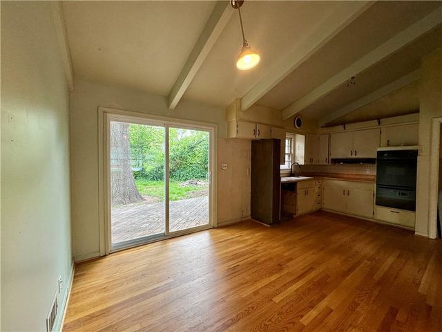 7311 Stearns Street, Shawnee, KS 66203