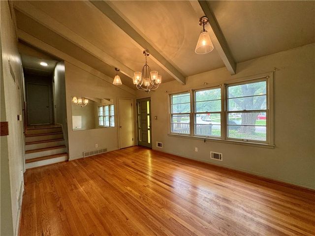 7311 Stearns Street, Shawnee, KS 66203