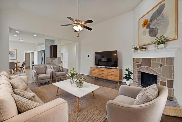 600 Cattlemans Way, Fort Worth, TX 76131