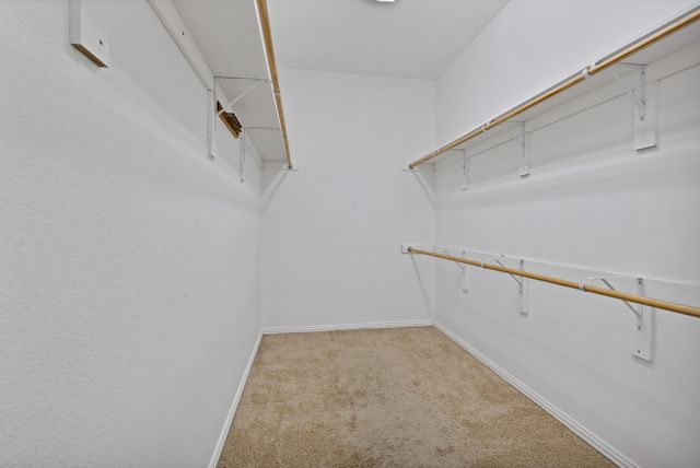 600 Cattlemans Way, Fort Worth, TX 76131