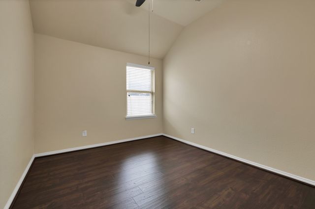 600 Cattlemans Way, Fort Worth, TX 76131