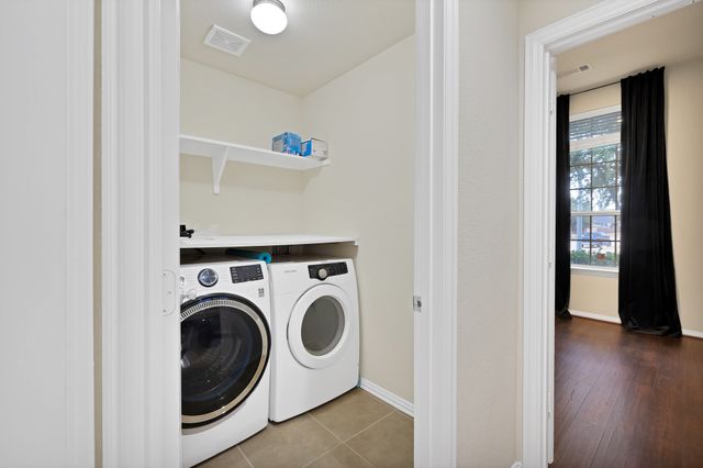 600 Cattlemans Way, Fort Worth, TX 76131