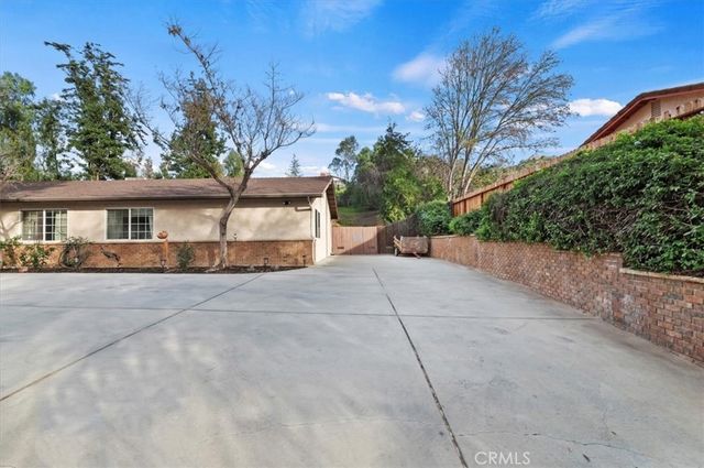 16930 Washington, Riverside, CA 92504