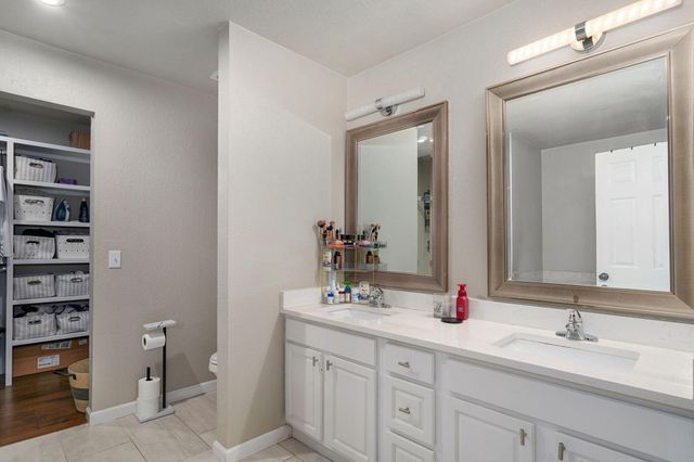 5423 Basswood Court W, Springfield, MO 65802