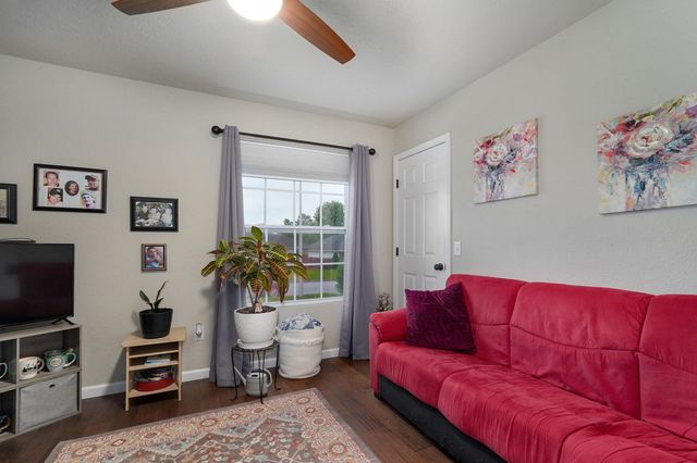 5423 Basswood Court W, Springfield, MO 65802