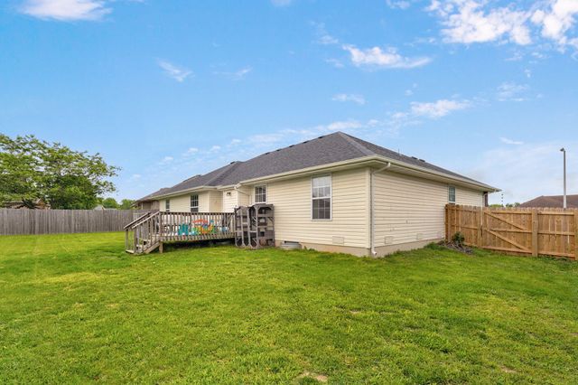 5423 Basswood Court W, Springfield, MO 65802