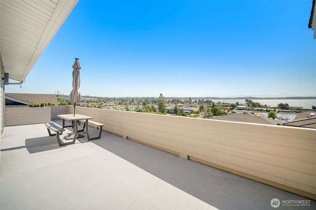 8037 Chinook Way, Blaine, WA 98230