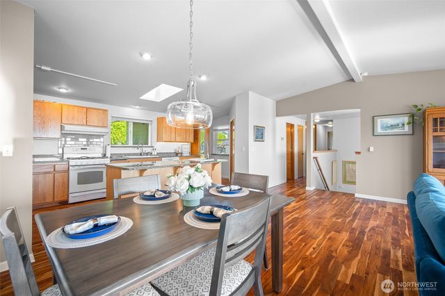 8037 Chinook Way, Blaine, WA 98230