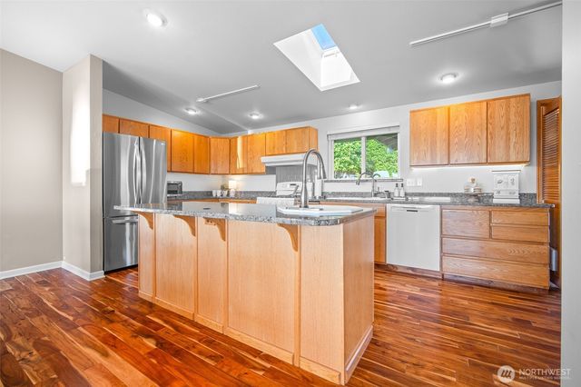 8037 Chinook Way, Blaine, WA 98230