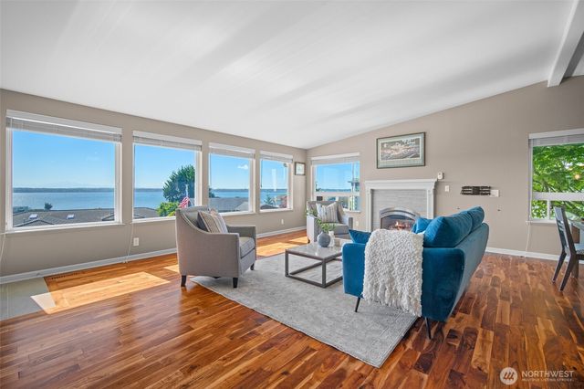 8037 Chinook Way, Blaine, WA 98230
