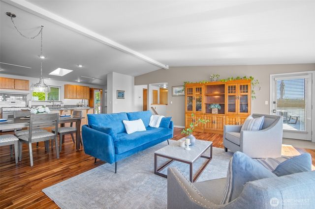 8037 Chinook Way, Blaine, WA 98230