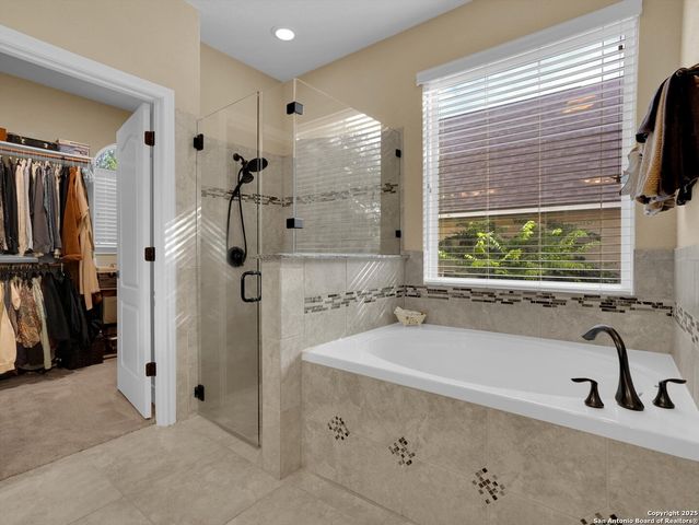 25603 Singing Rain, San Antonio, TX 78260
