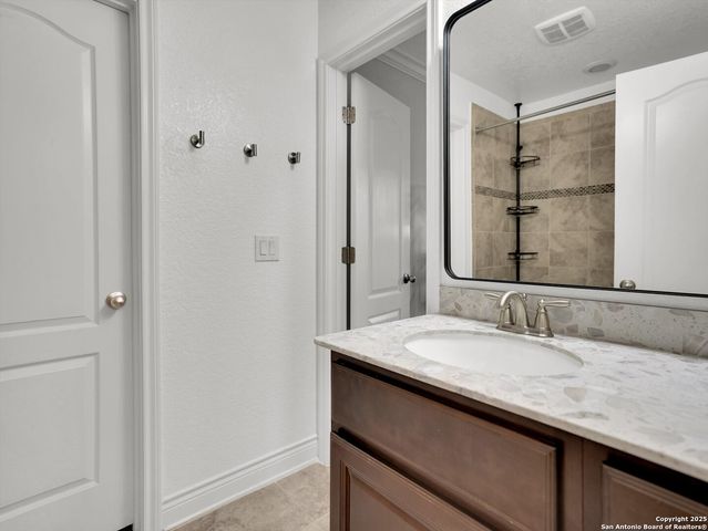 25603 Singing Rain, San Antonio, TX 78260