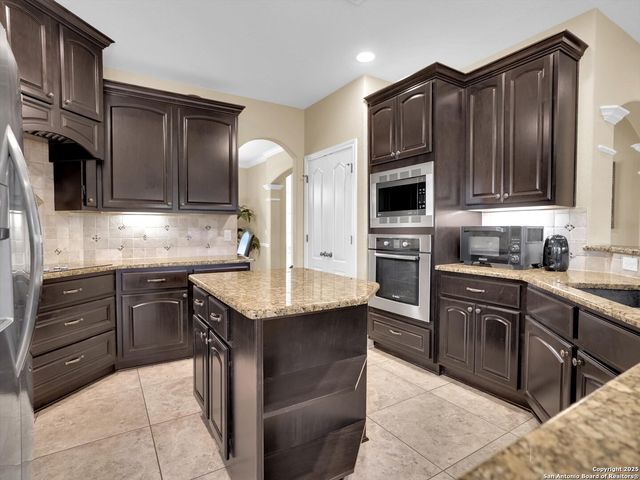 25603 Singing Rain, San Antonio, TX 78260