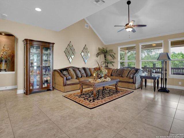 25603 Singing Rain, San Antonio, TX 78260