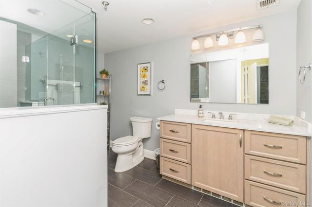 111 Cherry Valley Avenue 707, Garden City, NY 11530