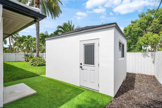 2153 Imperial Point Drive, Fort Lauderdale, FL 33308