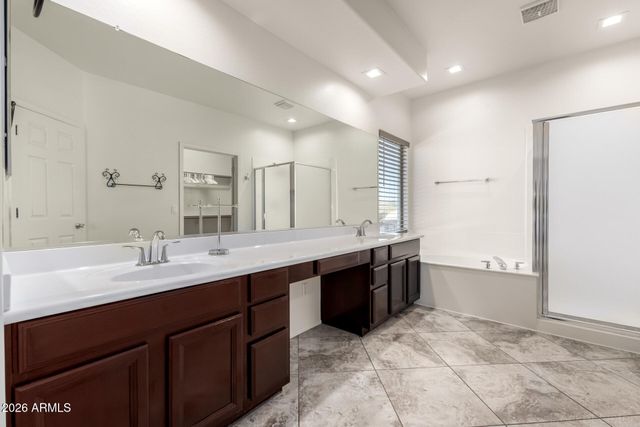 6251 S MOCCASIN Trail, Gilbert, AZ 85298