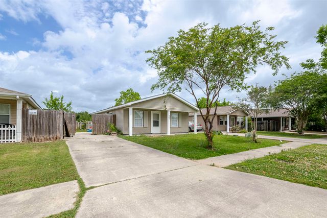 261 Bon Jovi Boulevard, Gray, LA 70359