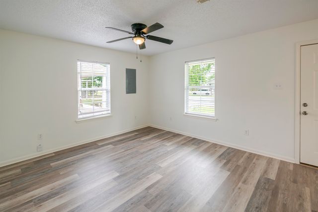 261 Bon Jovi Boulevard, Gray, LA 70359