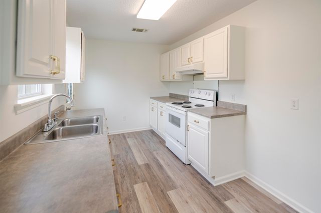 261 Bon Jovi Boulevard, Gray, LA 70359