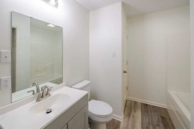 261 Bon Jovi Boulevard, Gray, LA 70359