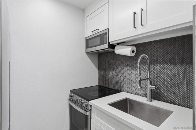 6333 Mount Ada Rd 159, San Diego, CA 92111