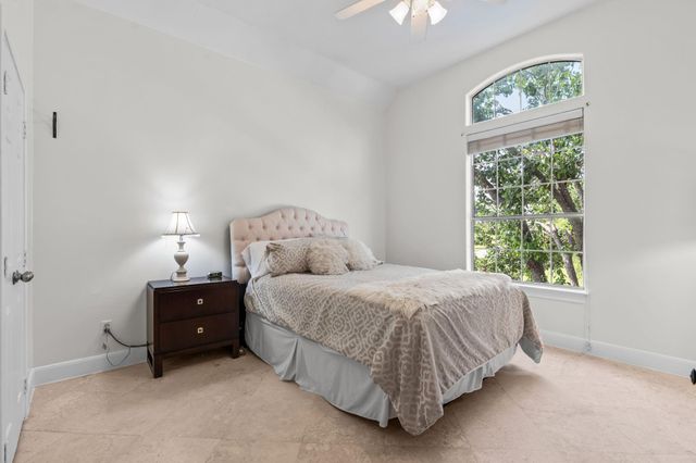 18984 Harbor Side Boulevard, Montgomery, TX 77356