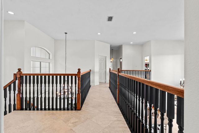 18984 Harbor Side Boulevard, Montgomery, TX 77356