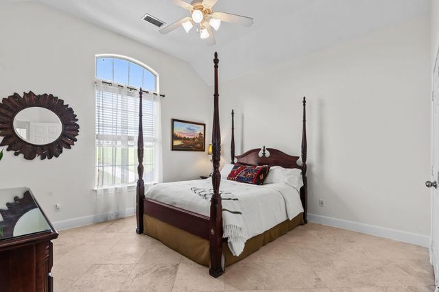 18984 Harbor Side Boulevard, Montgomery, TX 77356