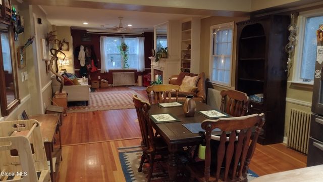 1072 University Place, Schenectady, NY 12308