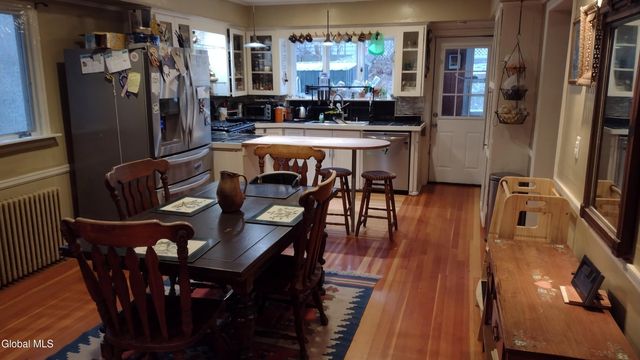 1072 University Place, Schenectady, NY 12308