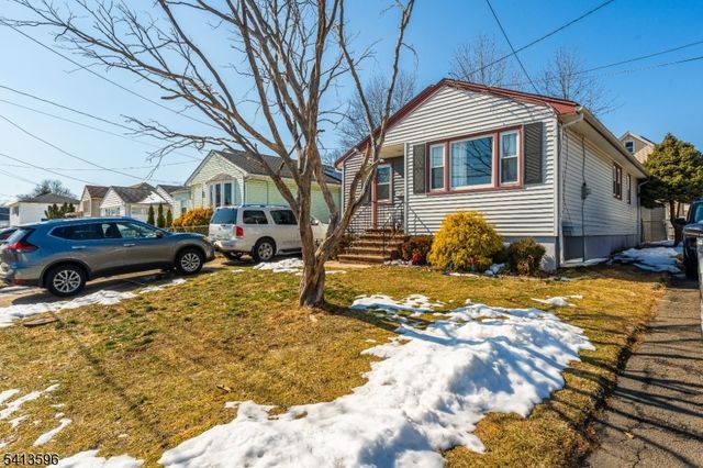 925 Essex Ave, Linden City, NJ 07036