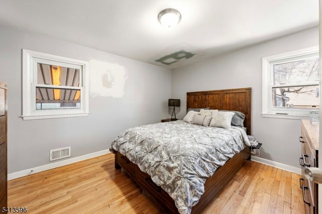 925 Essex Ave, Linden City, NJ 07036