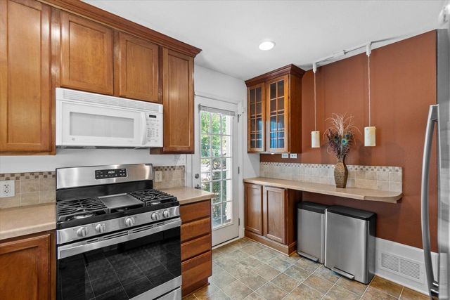 3229 N 90th STREET, Milwaukee, WI 53222