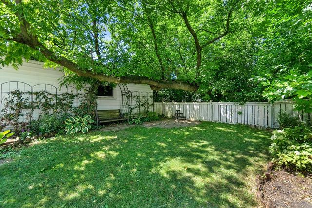 3229 N 90th STREET, Milwaukee, WI 53222