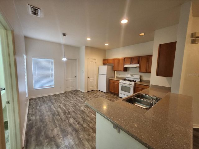 9344 MANDRAKE COURT, Tampa, FL 33647