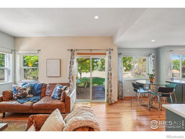 8009 James Court, Niwot, CO 80503