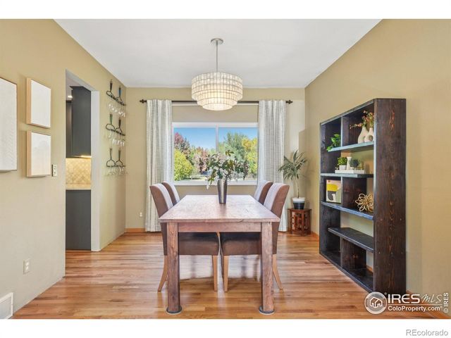 8009 James Court, Niwot, CO 80503