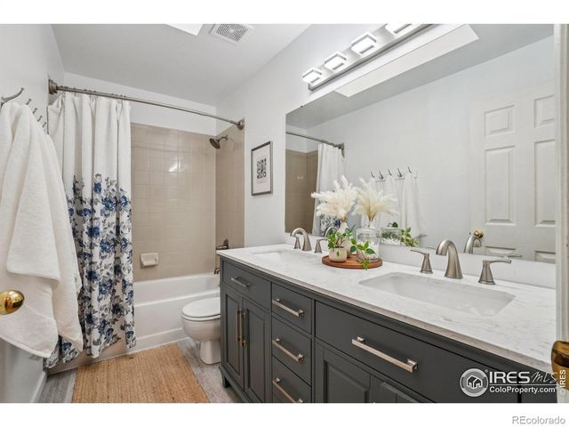 8009 James Court, Niwot, CO 80503