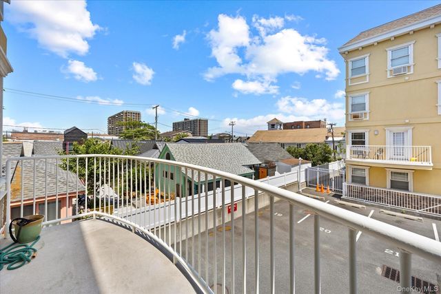 188 Beach 101st Street 1B, Rockaway Park, NY 11694