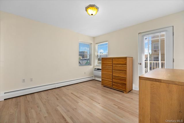 188 Beach 101st Street 1B, Rockaway Park, NY 11694