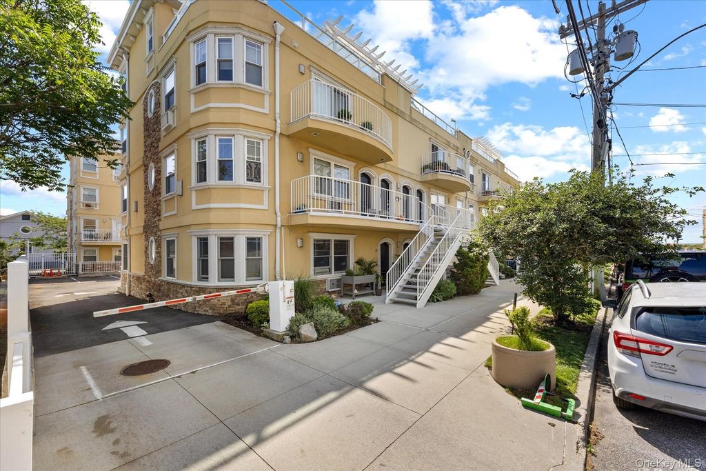188 Beach 101st Street 1B, Rockaway Park, NY 11694