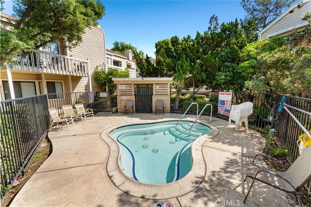 4900 N Grand Avenue 306, Covina, CA 91724