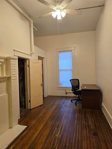 425 S Main St., Longview, TX 75601