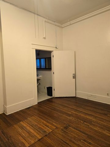 425 S Main St., Longview, TX 75601