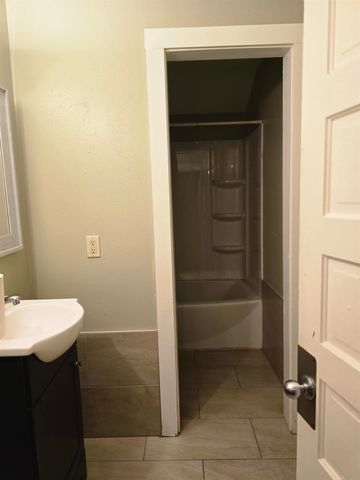 425 S Main St., Longview, TX 75601