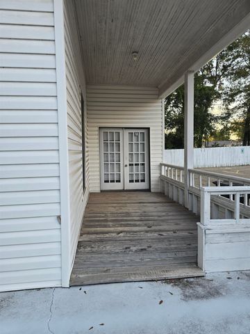 425 S Main St., Longview, TX 75601