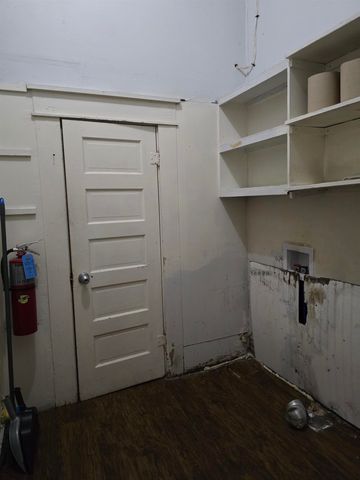 425 S Main St., Longview, TX 75601